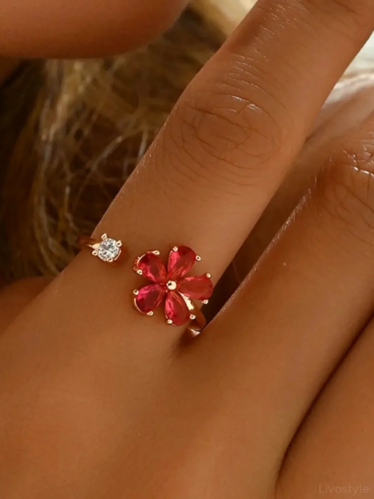18K Gold-Plated Stainless Steel Zircon Flower Ring