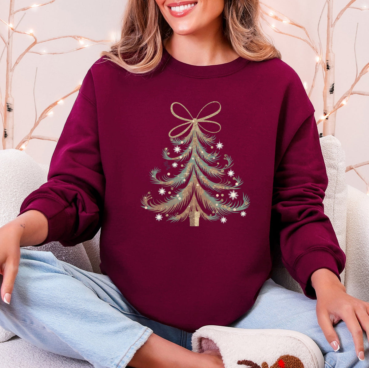 Classic Christmas Tree Santa Vintage Ribbons & Bows Holiday Sweatshirt in 8 Colors S-2XL