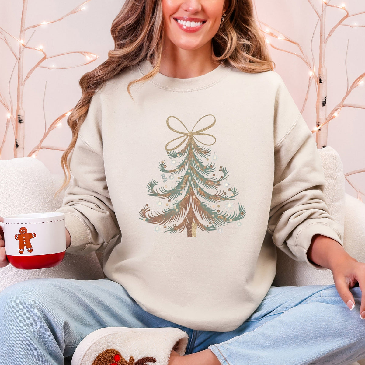 Classic Christmas Tree Santa Vintage Ribbons & Bows Holiday Sweatshirt in 8 Colors S-2XL