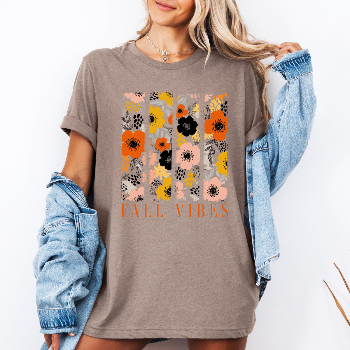 FALL VIBES Floral Brushstrokes Cozy Graphic Tee in 3 Autumn Colors S-3XL