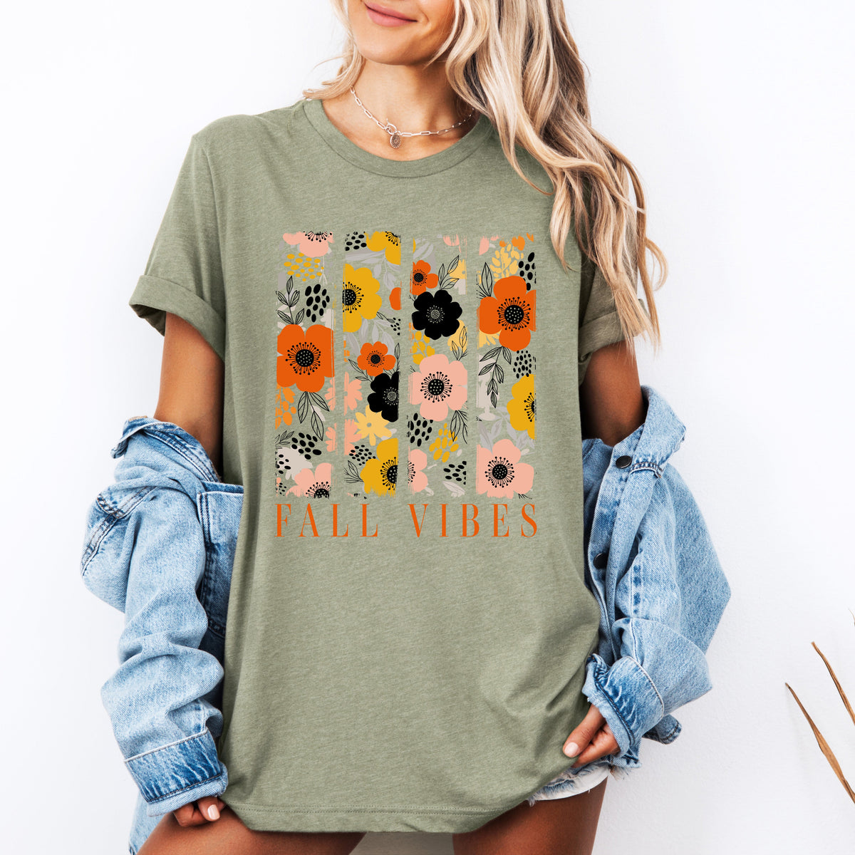 FALL VIBES Floral Brushstrokes Cozy Graphic Tee in 3 Autumn Colors S-3XL