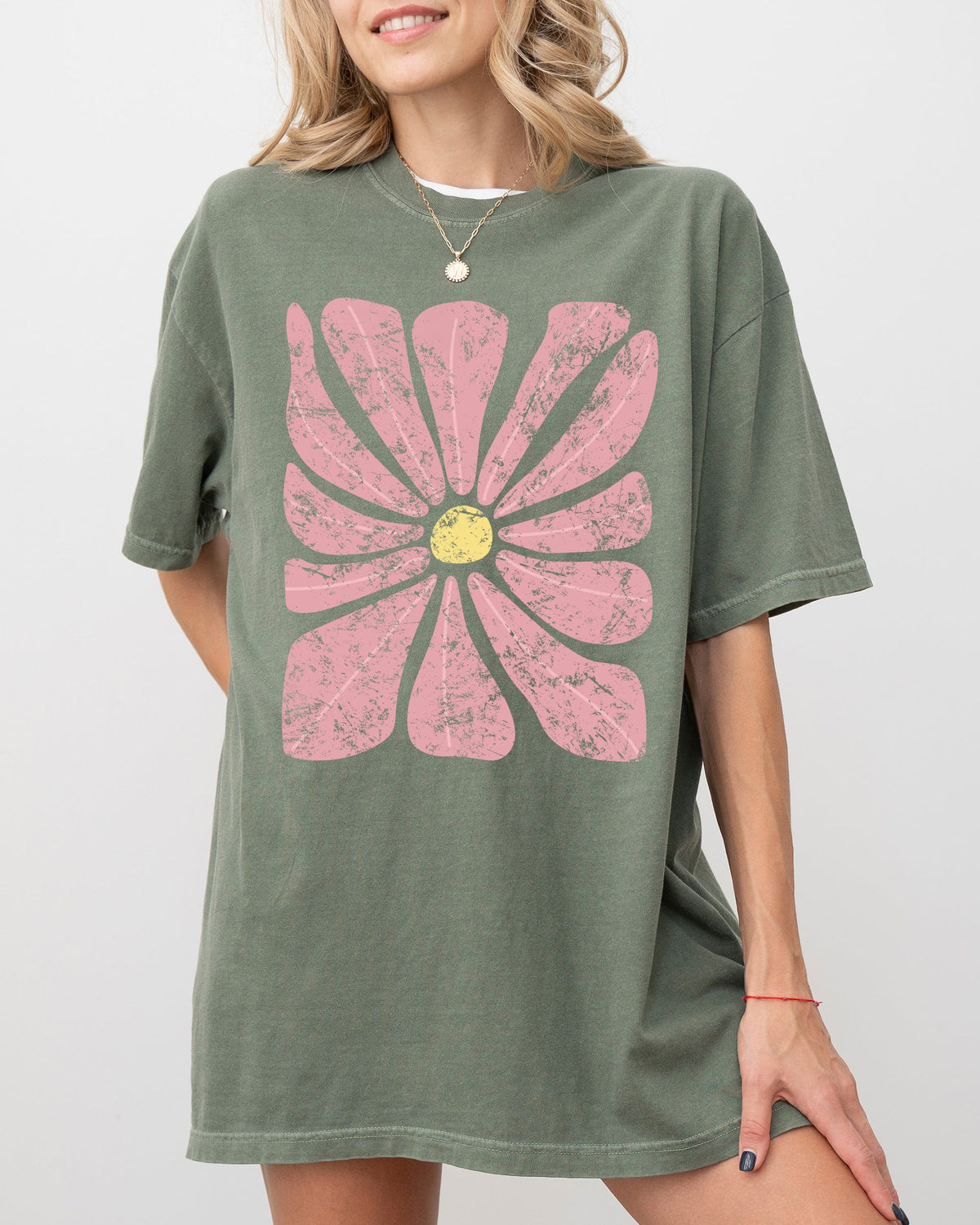 Gorgeous Abstract Flower Boho Floral Design Summer Vibes Garden Festival Nature Inspired Vintage Look Comfort Colors Tee