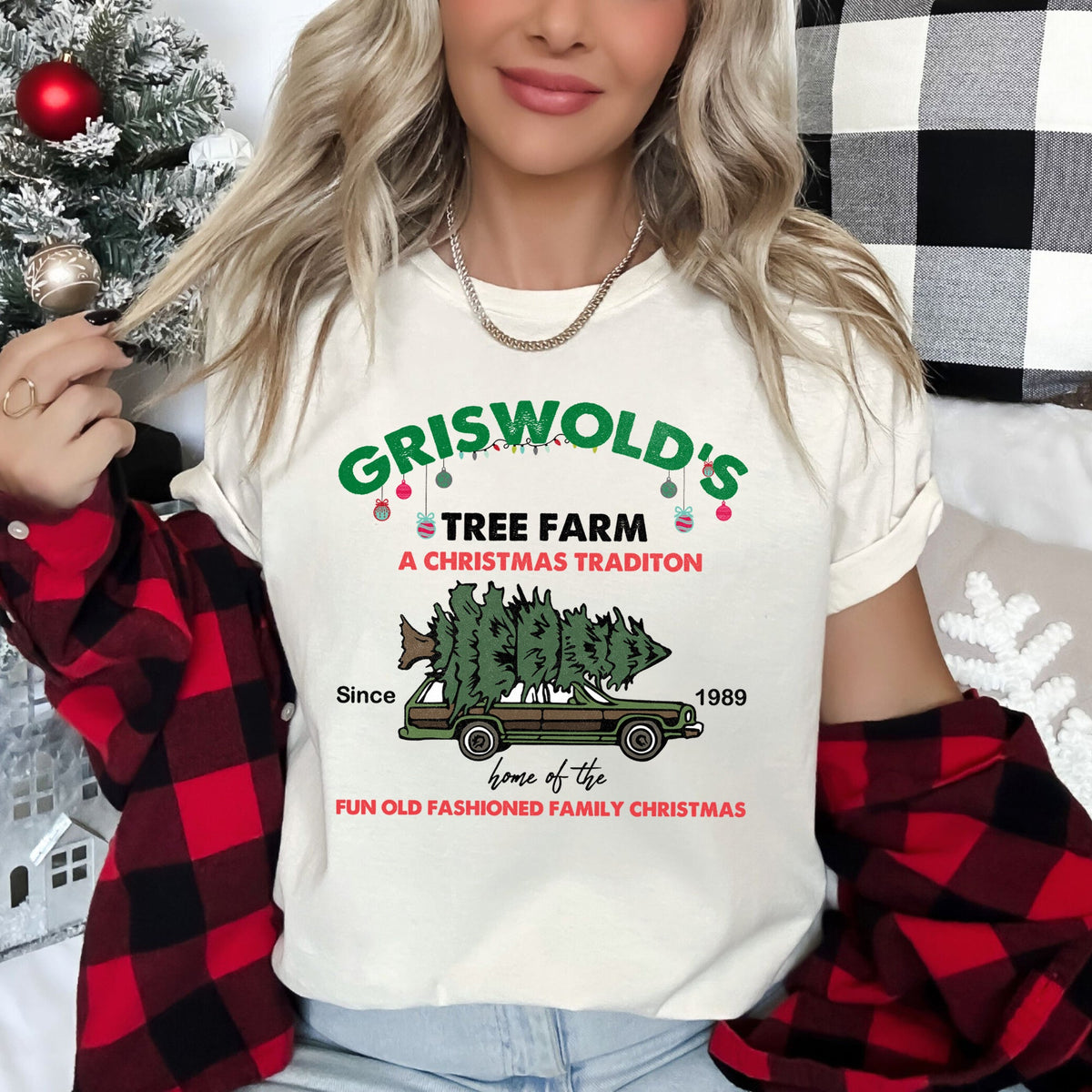 Griswold's Tree Farm Christmas Vacation Retro Graphic TeeIN| 2 Colors S-2XL