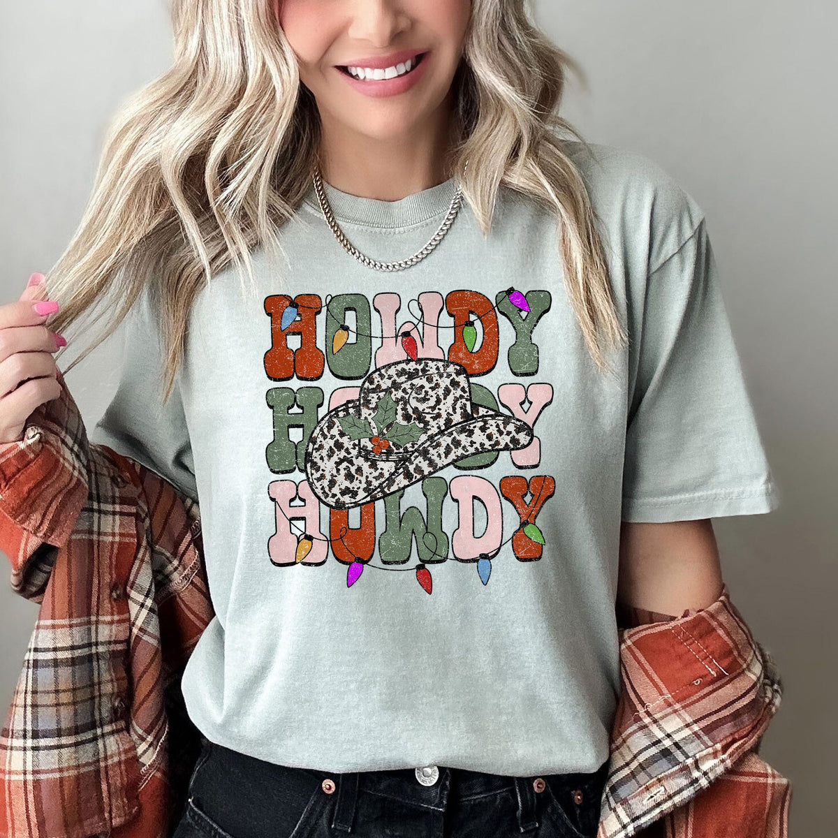 HOWDY HOWDY HOWDY Christmas Leopard Print Cowboy Hat Retro Text Tee in 13 Colors S-2XL