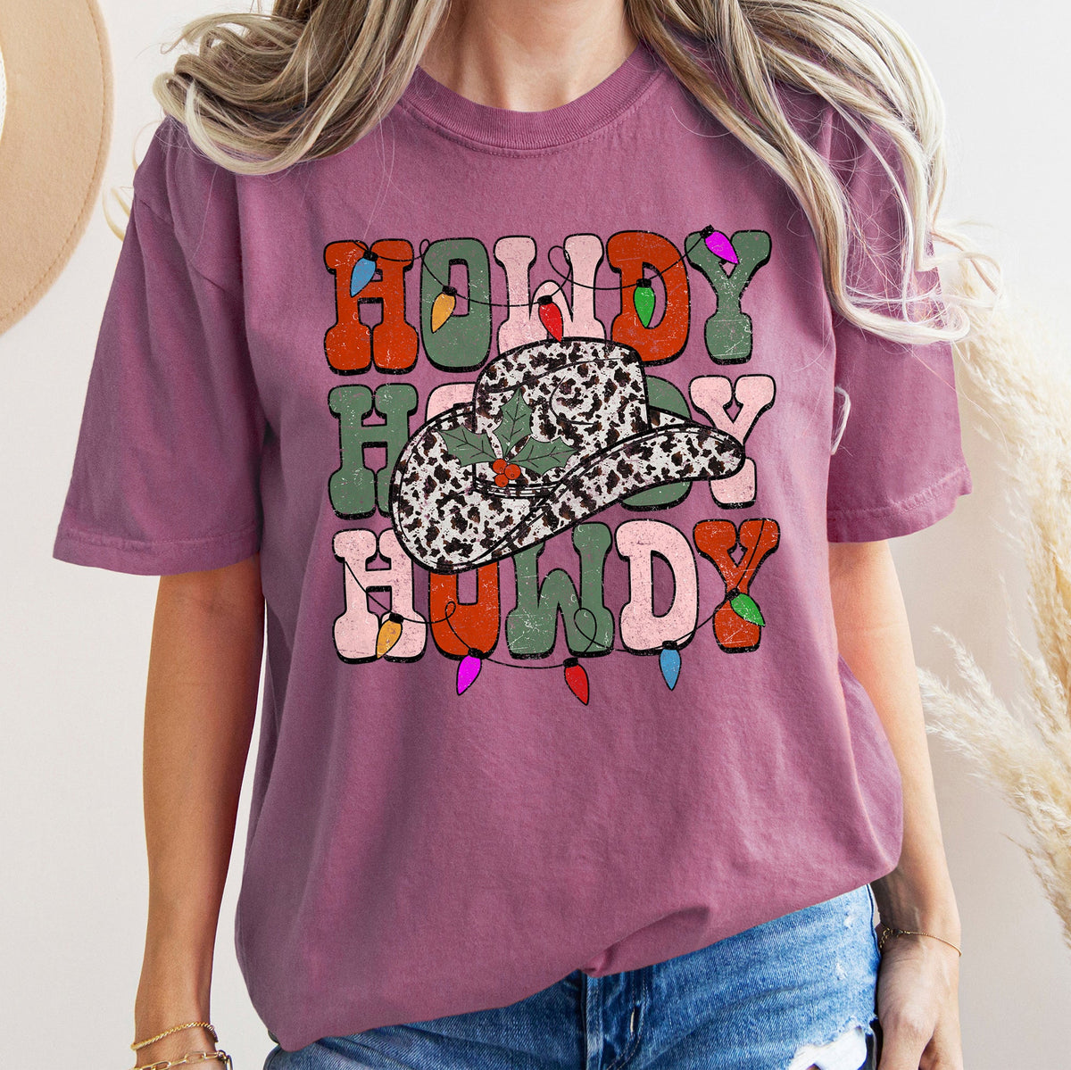 HOWDY HOWDY HOWDY Christmas Leopard Print Cowboy Hat Retro Text Tee in 13 Colors S-2XL
