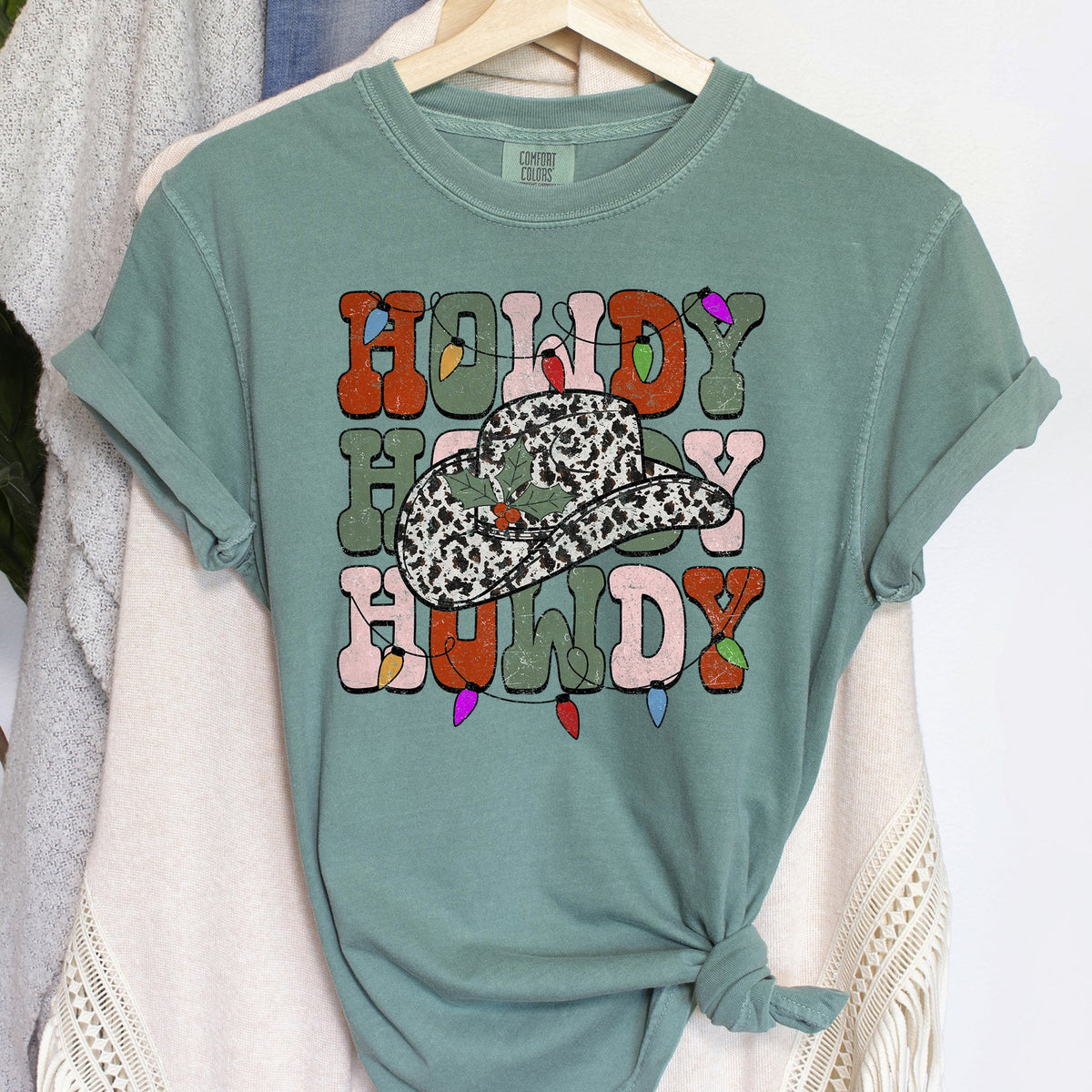HOWDY HOWDY HOWDY Christmas Leopard Print Cowboy Hat Retro Text Tee in 13 Colors S-2XL