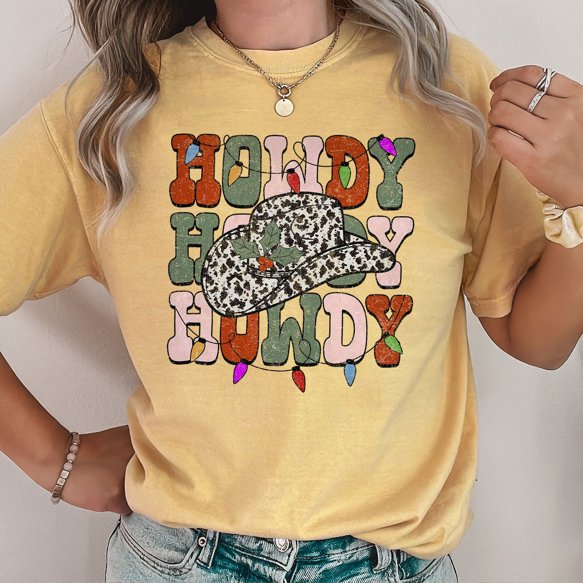 HOWDY HOWDY HOWDY Christmas Leopard Print Cowboy Hat Retro Text Tee in 13 Colors S-2XL