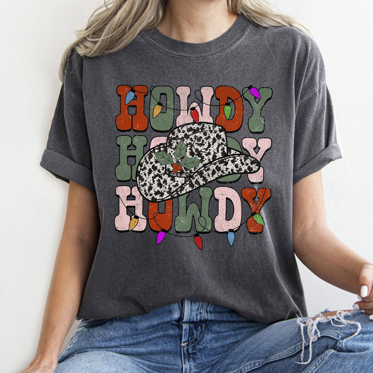 HOWDY HOWDY HOWDY Christmas Leopard Print Cowboy Hat Retro Text Tee in 13 Colors S-2XL