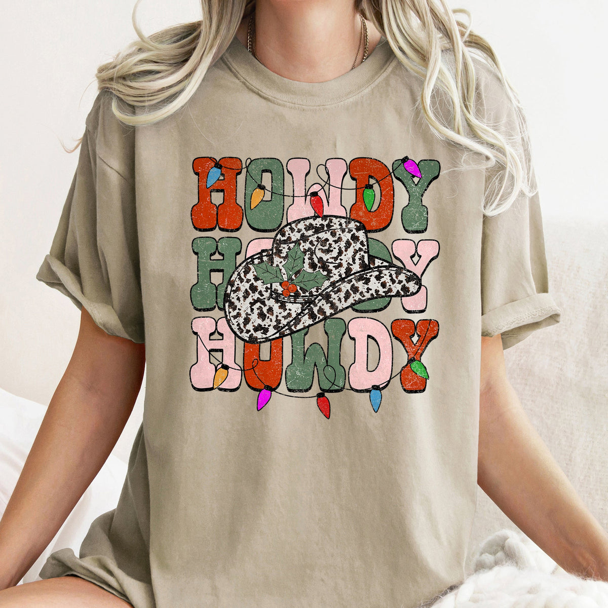 HOWDY HOWDY HOWDY Christmas Leopard Print Cowboy Hat Retro Text Tee in 13 Colors S-2XL